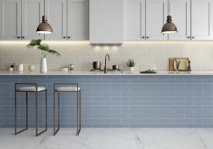 kitchen backsplash with white natural stone mosaic 