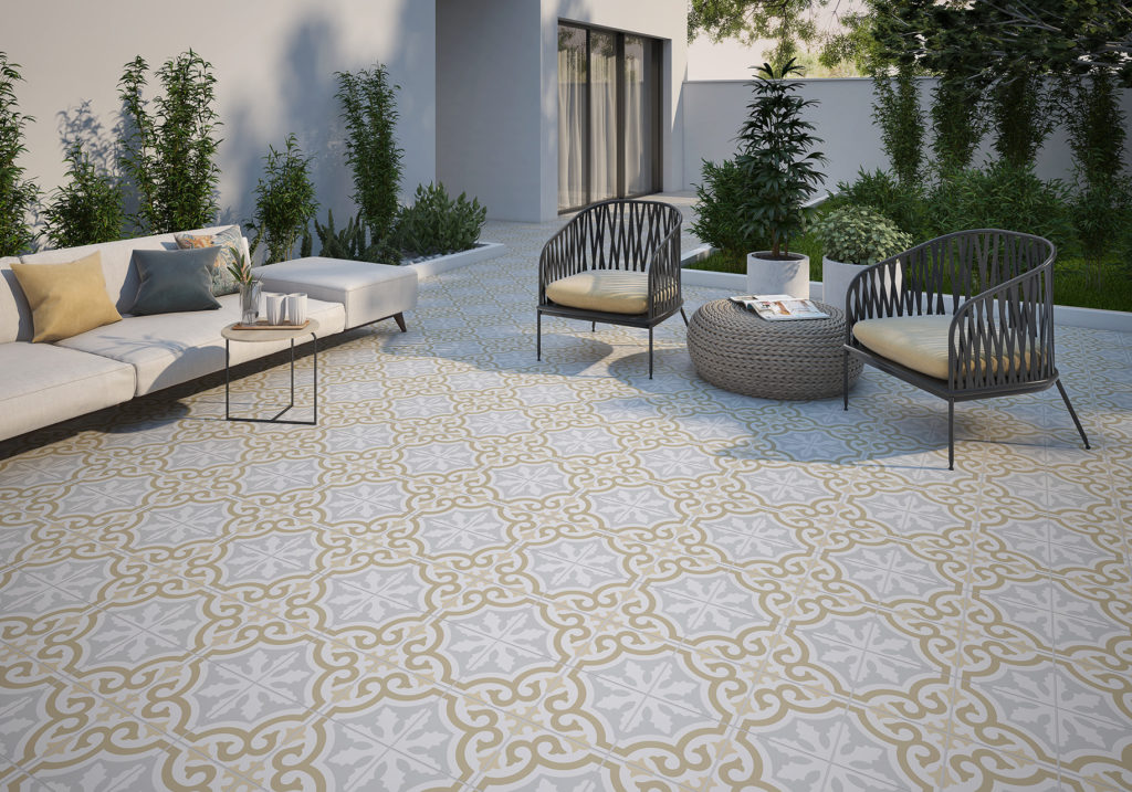 Outdoor space with deco stone gres tile